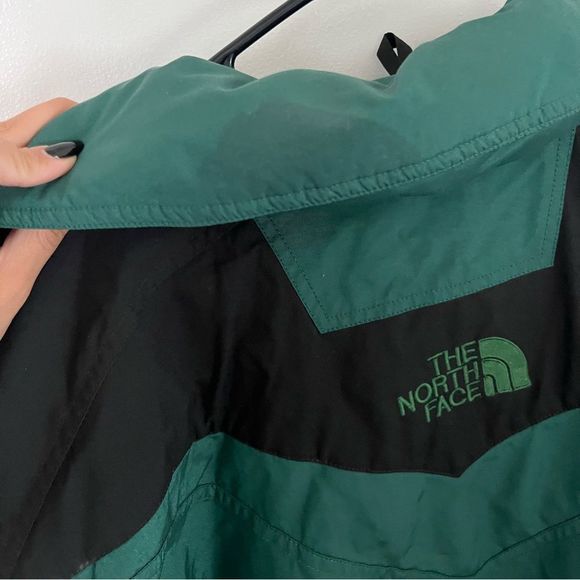 VINTAGE NORTH FACE WINTER JACKET MENS LARGE - Picture 3 of 12